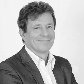 Éric Bat